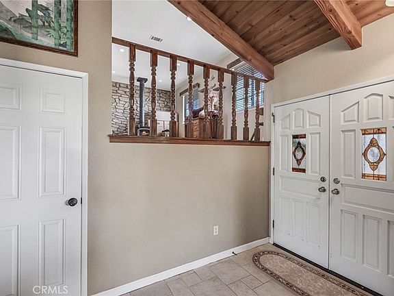 5th image of 984 Pinon Rd