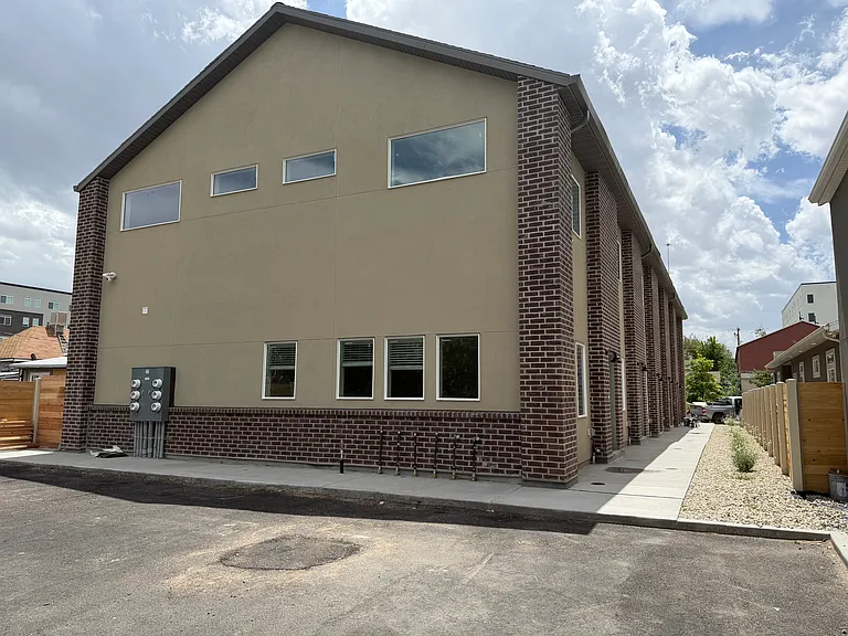 922 W Euclid Ave — Photo 14