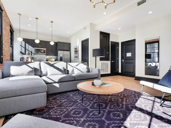 1148 S Peters St, New Orleans, LA