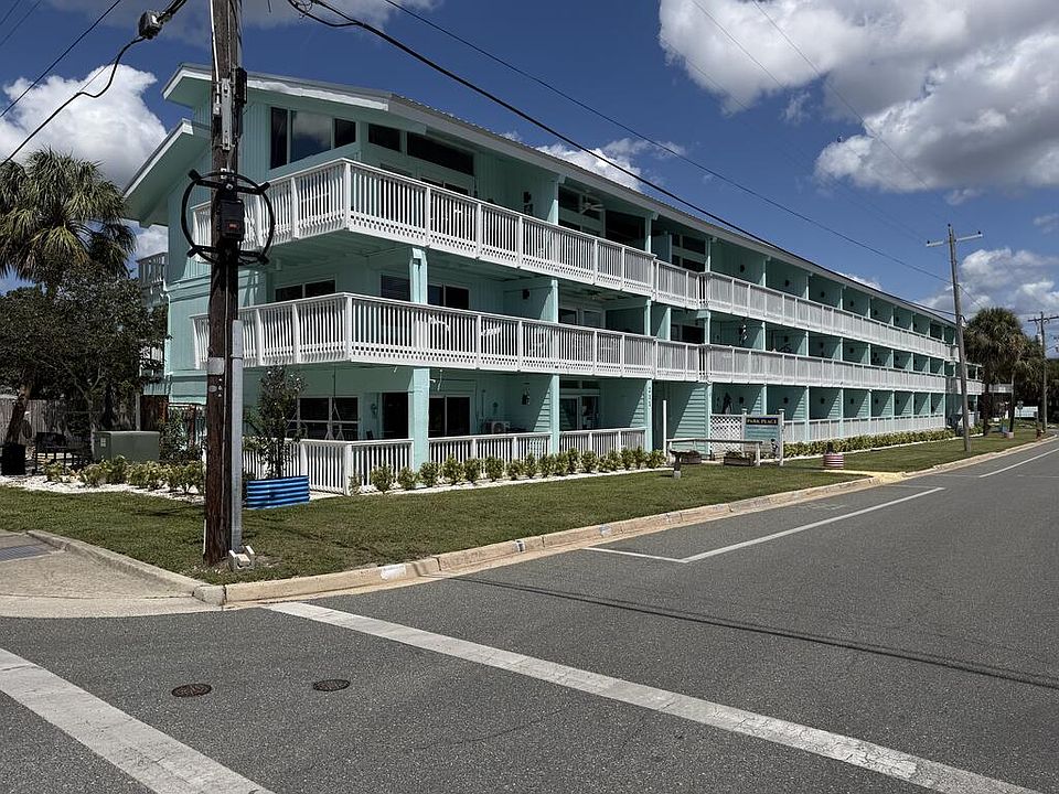 1st image of 211 2nd St UNIT 330