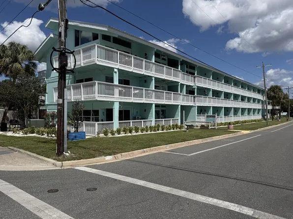 211 2nd St UNIT 330, Cedar Key, FL 32625