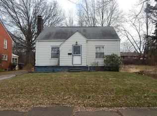 599 6th St, Campbell, OH 44405