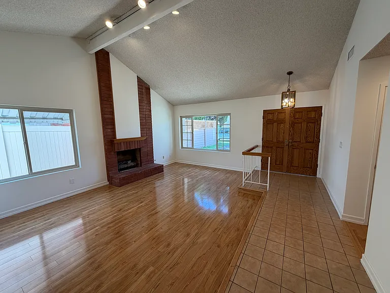 Entry and Family/Living room