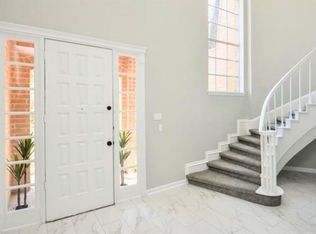 48 Bayou Pointe Dr, Houston, TX 77063