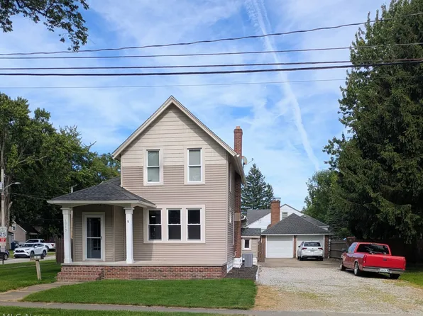 1013 Elm St, Grafton, OH 44044