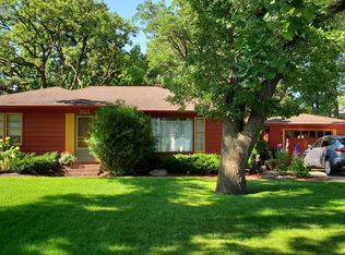 922 W Summit Ave, Fergus Falls, MN 56537