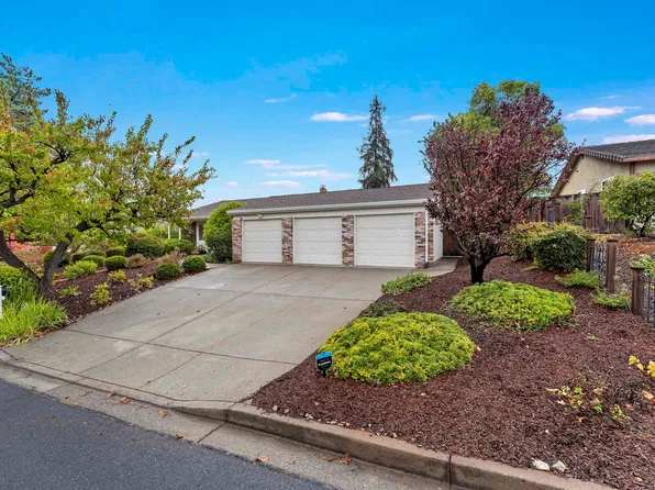 214 Mount Wilson Pl, Clayton, CA 94517