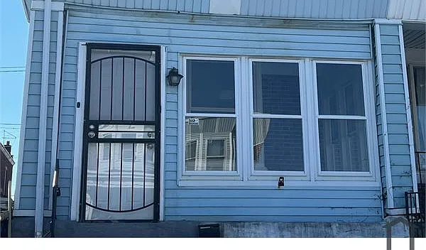 4602 McKinley St — Photo 2