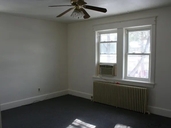 39 Harvard Ave, Westville, NJ 08093