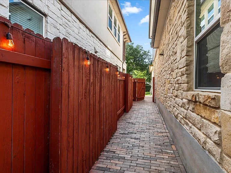4108 Bison Bnd — Photo 5