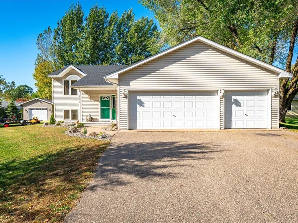 27820 Lamar Ave, Chisago City, MN 55013