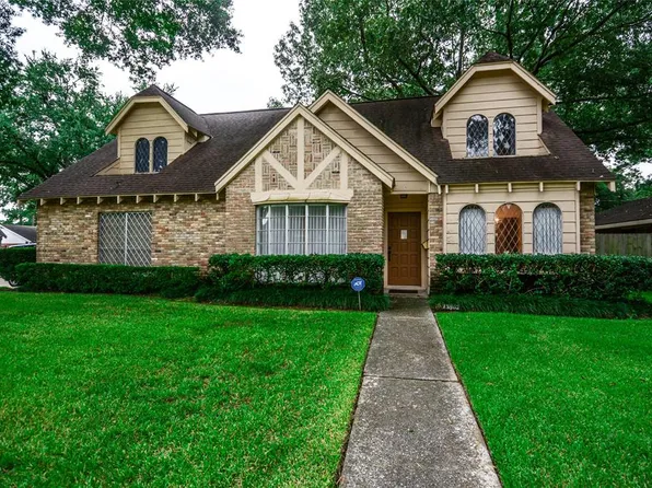 13803 Kingsride Ln, Houston, TX 77079