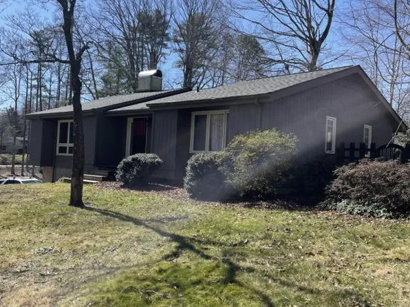 123 Hilt St, Brevard, NC 28712