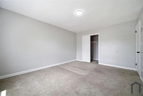 5044 Warrensville Center Rd — Photo 18
