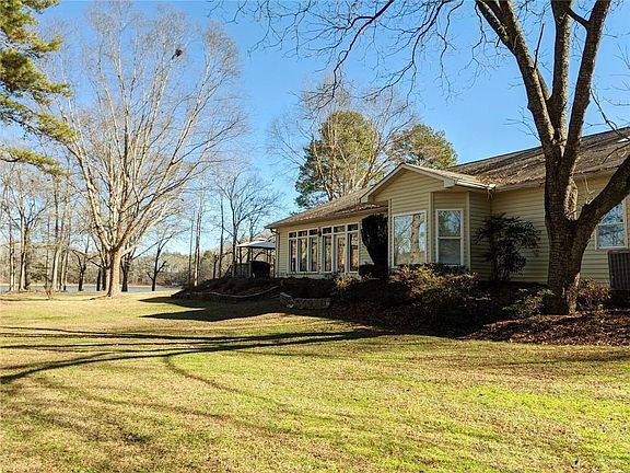 5th image of 668 Childress Dr