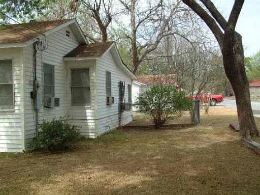 2nd image of 2301 RAMONA ST