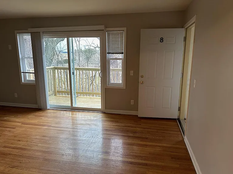 The Court Apartments — Photo 11