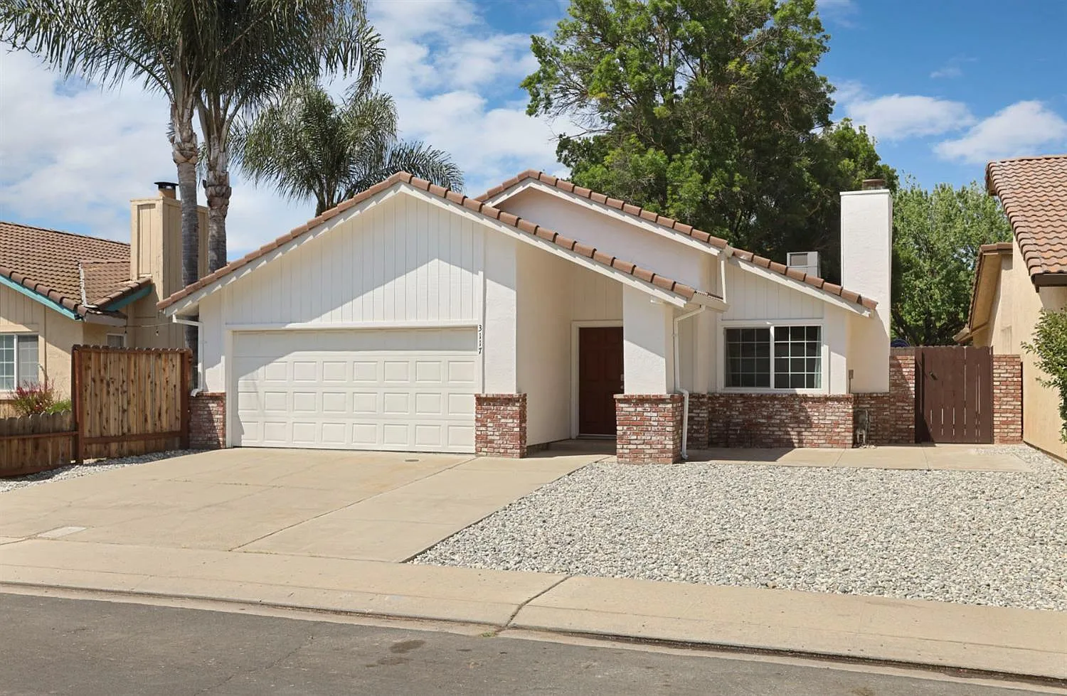 3117 Golden Eagle Ln photo 1