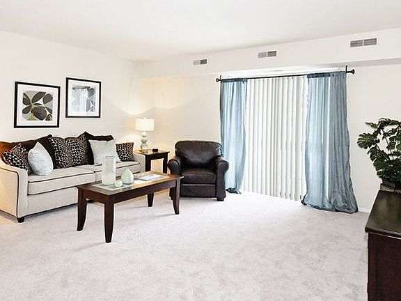 5th image of 32400 Monroe Ct APT 204