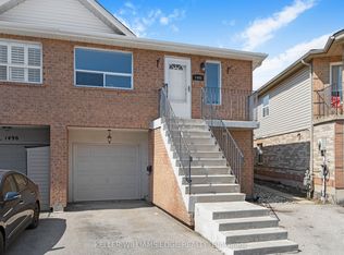 1498 Paddington Ct, Burlington, ON L7M 1W7