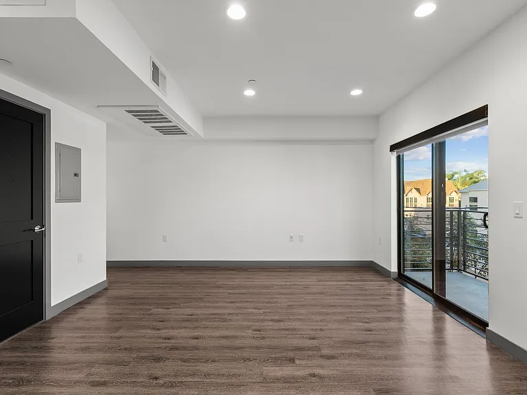 Alexandria 178 Townhomes LLC — Photo 6