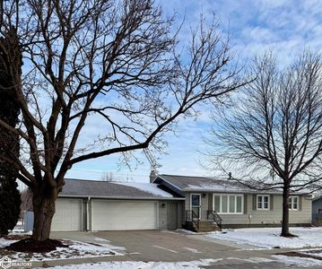 2512 Sunset Dr, Iowa Falls, IA, 50126