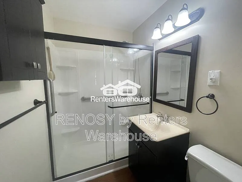 3 bed, 1.5 bath, 1500 sqft, $2,000 — Photo 3