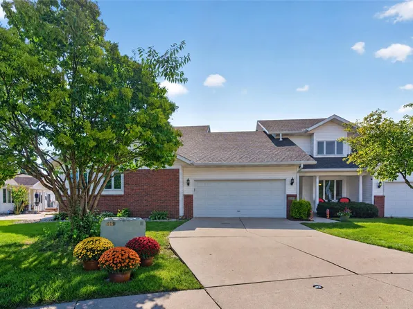 5055 Cleburne Ct, Pleasant Hill, IA 50327