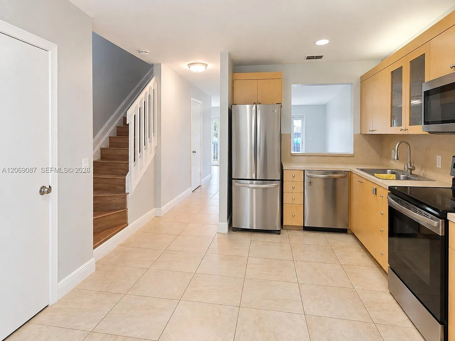 Pembroke Lakes South — Photo 3