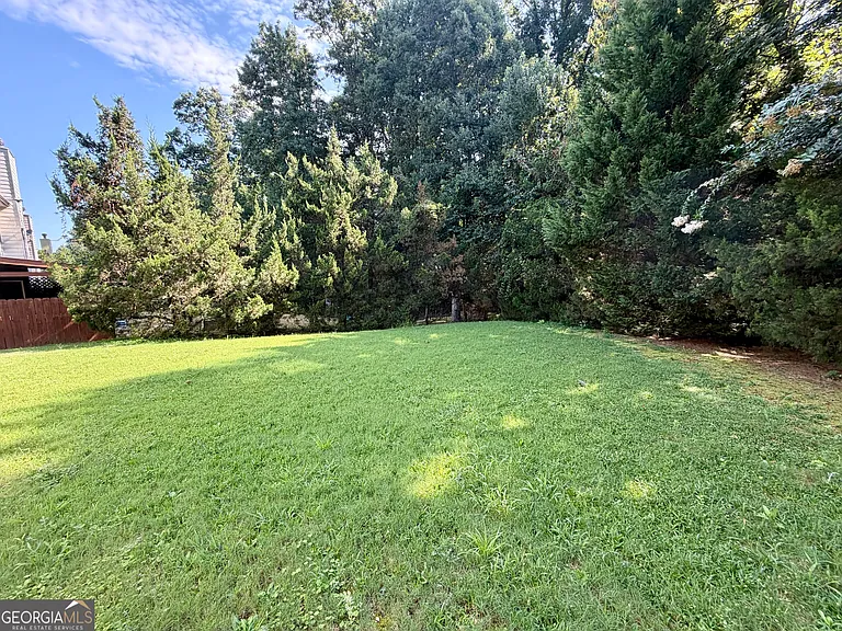 1977 Longmont Dr — Photo 14