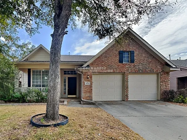 1602 Wood Ridge Ct, Corinth, TX 76210