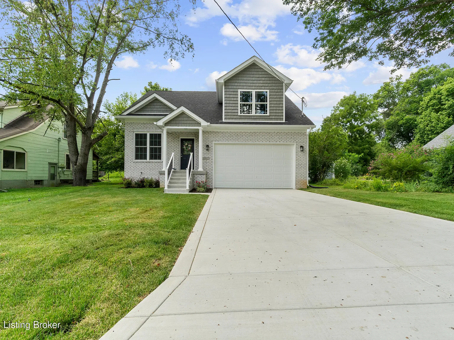 4 bed, 2.5 bath, 2250 sqft, $3,500 — Photo 2