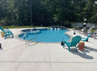 40290 Laurel Cir, Mechanicsville, MD 20659