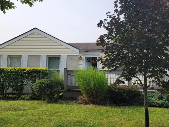 1445 Cardwell Sq S, Columbus, OH 43229