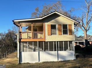 621 W Jones Ave, Statesboro, GA 30458