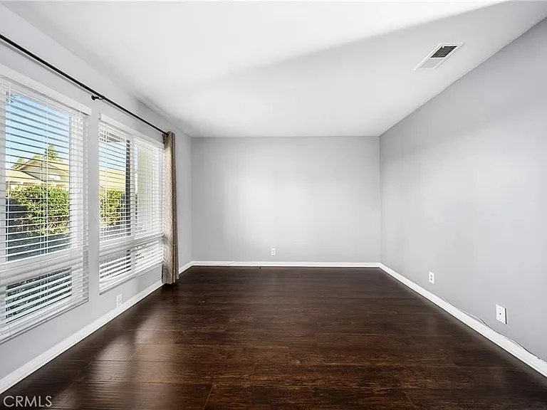 2932 N Cottonwood St #9 — Photo 3