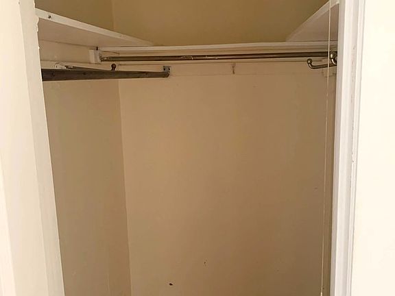 5th image of 1310-18 W Howard St #Cfb783b37