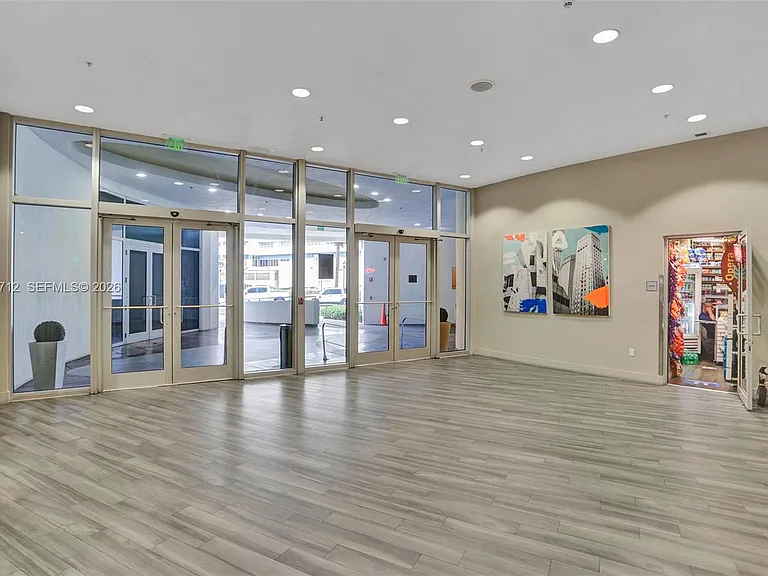 1750 N Bayshore Dr #2206 — Photo 35