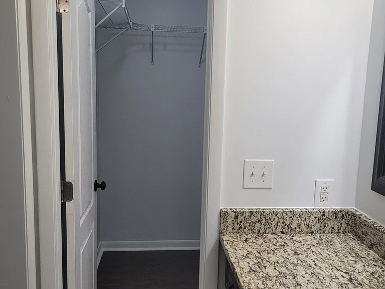 905 Benevente Loop — Photo 24