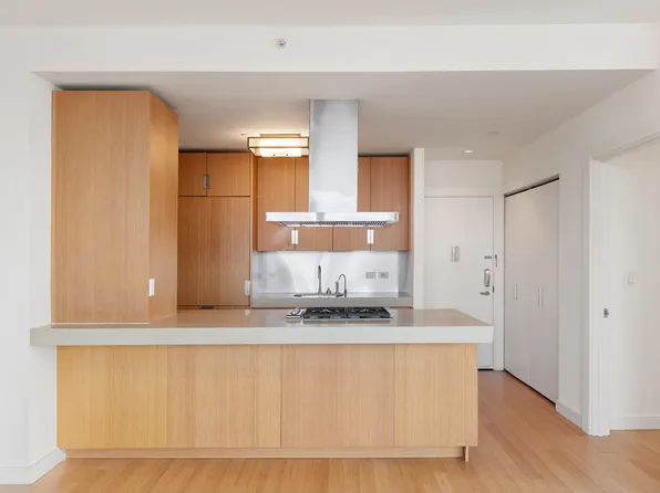 450 West 17th Street image 16 of 18