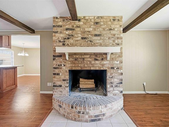 5th image of 1218 S Booth Ln