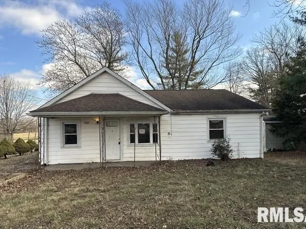 700 E Davie St, Anna, IL 62906