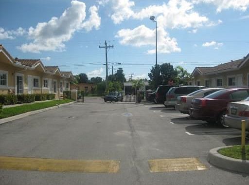 2nd image of 3890 SW 48th Ave