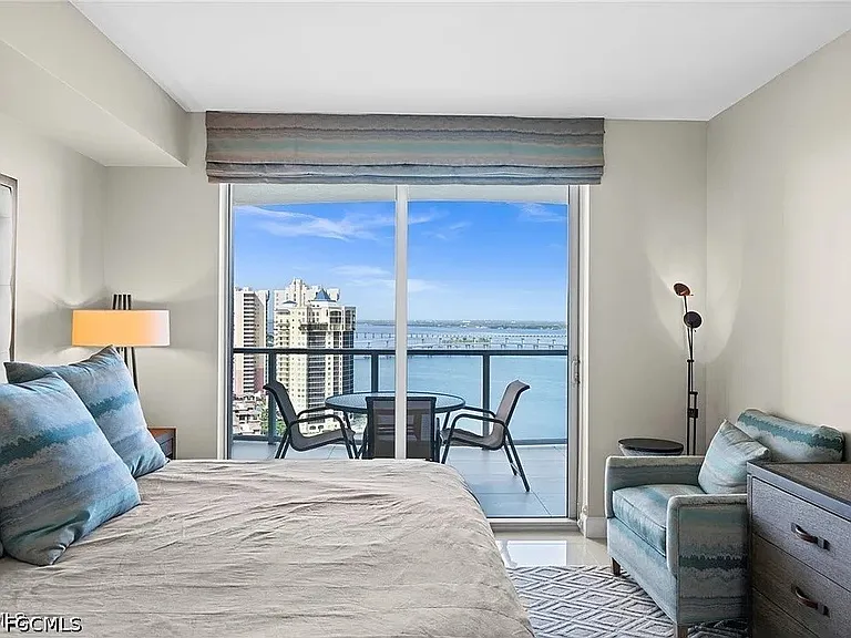 3000 Oasis Grand Blvd #2402 — Photo 10