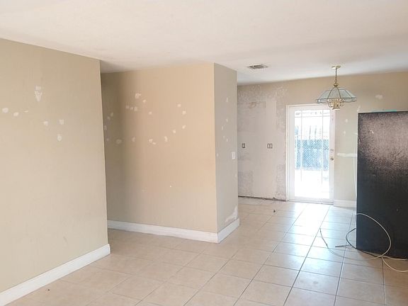 3rd image of 20525 NW 37th Ave