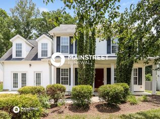 711 Walnut Crossing Dr, Whitsett, NC 27377