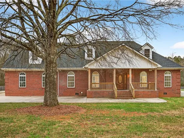 112 Mississippi Dr, Cedartown, GA 30125