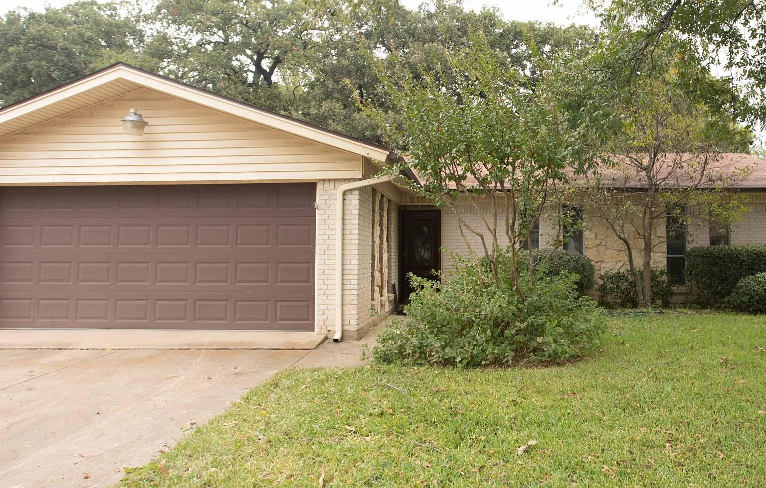 3 bed, 1649 sqft, $2,190 — Photo 1