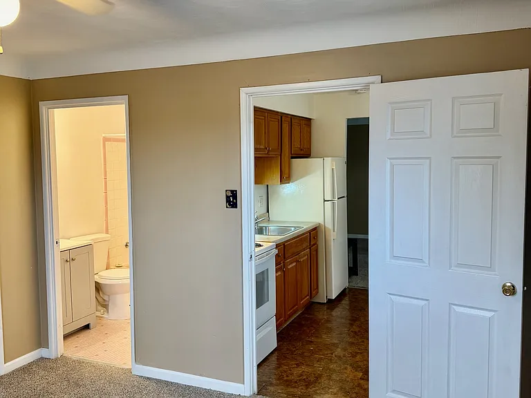 4163 Harrison Ave — Photo 12