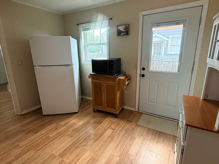 315 Bluff Ave — Photo 5